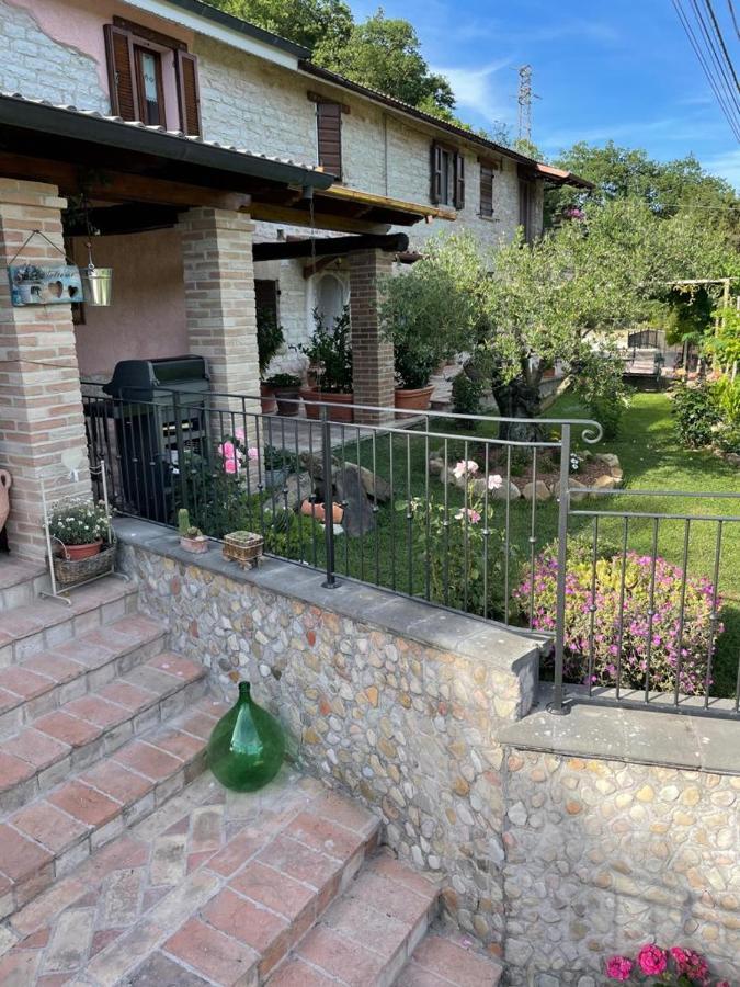 B&B Il Poggetto Serra SantʼAbbondio エクステリア 写真
