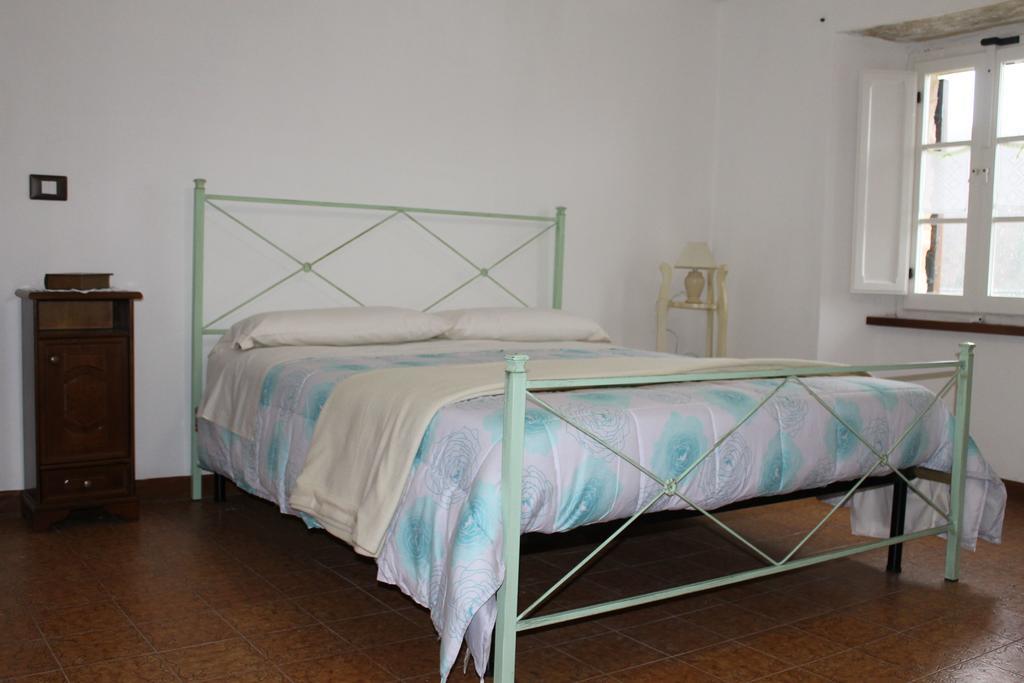B&B Il Poggetto Serra SantʼAbbondio 部屋 写真